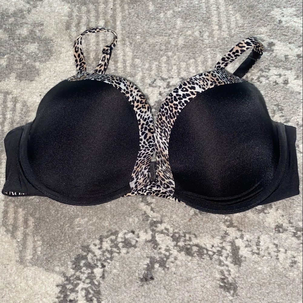 Victoria’s Secret Black Leopard Trim Discontinued Push up Bra